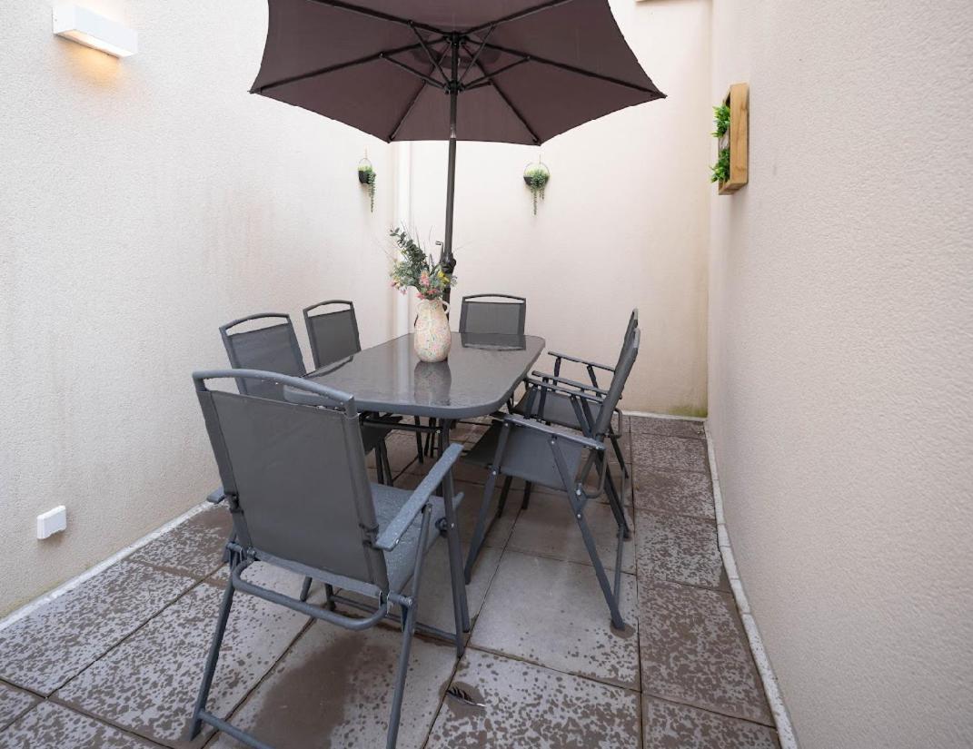 Sejour Unique A Pierrefitte Apartment Exterior foto